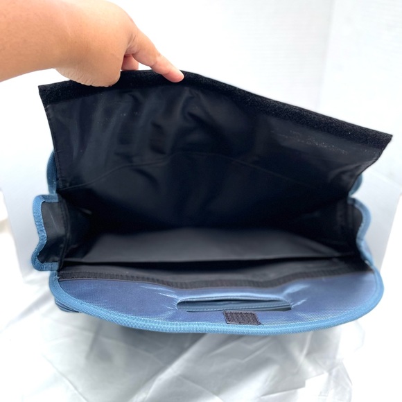 Crop In Syle Large Blue Zippered Scrapbook Paper Pocket Craft Case 16" X 14" - Picture 4 of 8